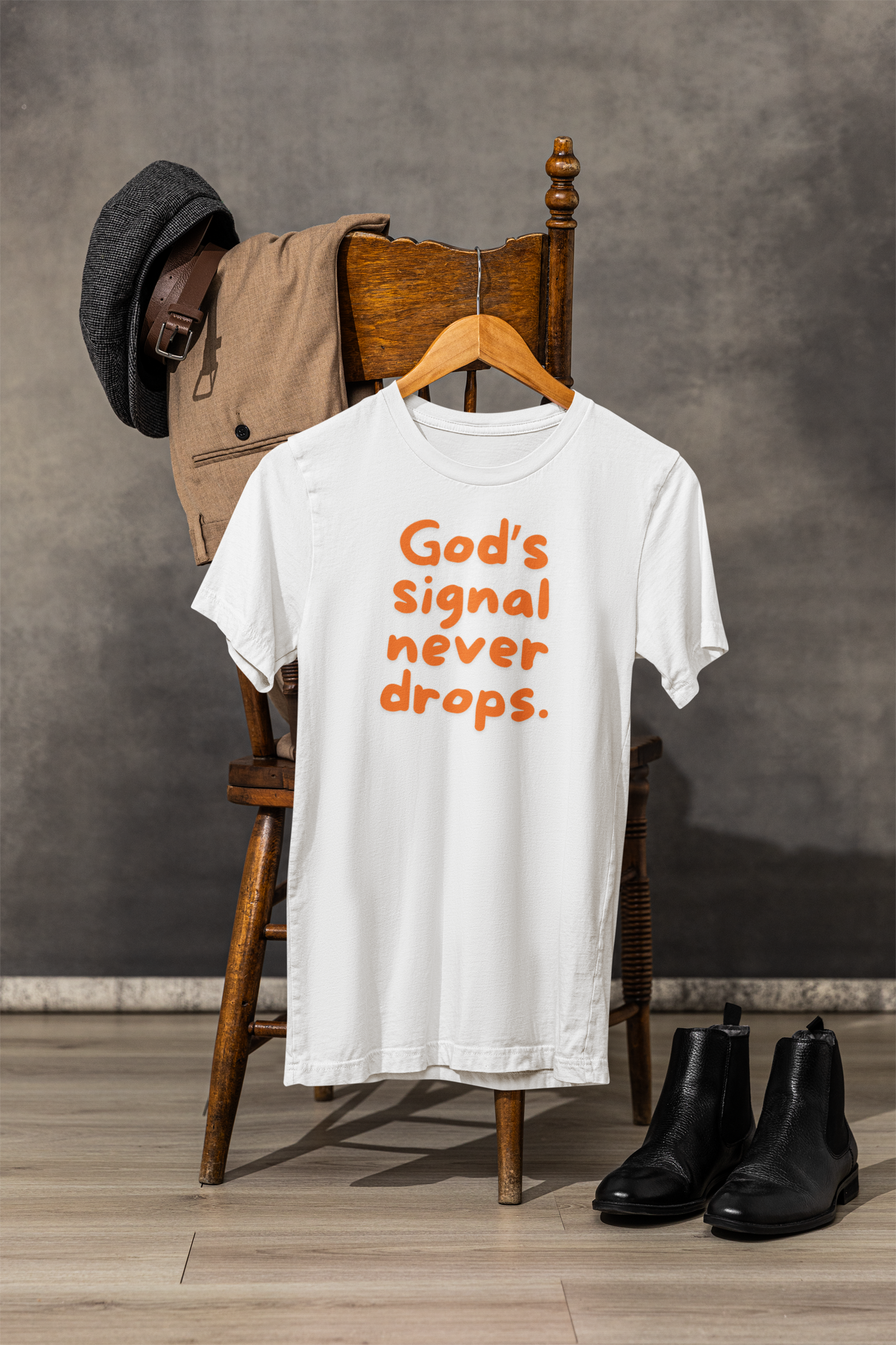 Unisex Tee: "God's Signal Never Drops" - Faith-Inspired Gift, Casual Wear, Christian Apparel, Motivational Statement Shirt