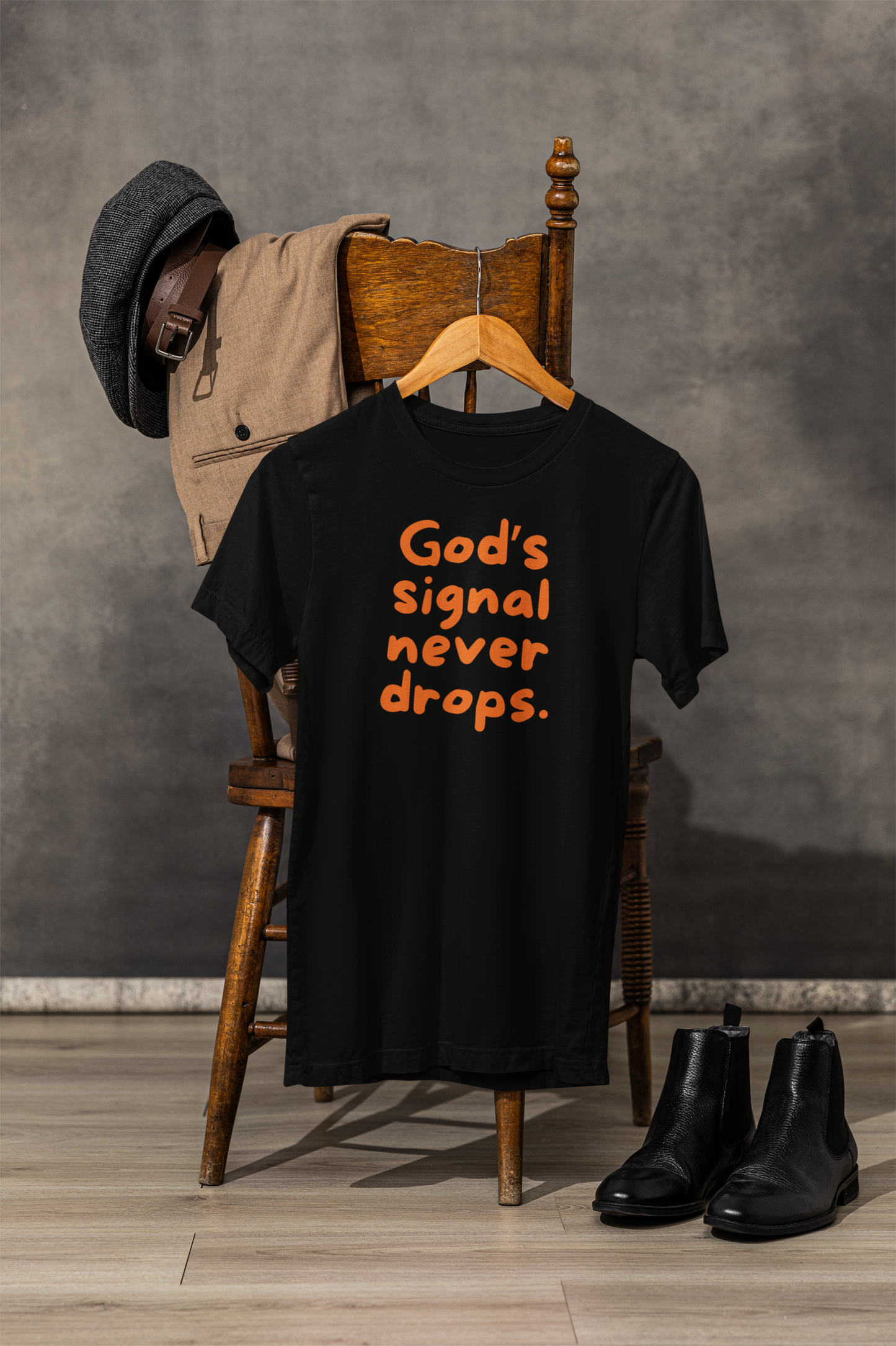 Unisex Tee: "God's Signal Never Drops" - Faith-Inspired Gift, Casual Wear, Christian Apparel, Motivational Statement Shirt